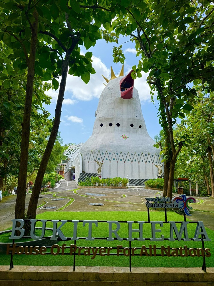 Gereja Ayam