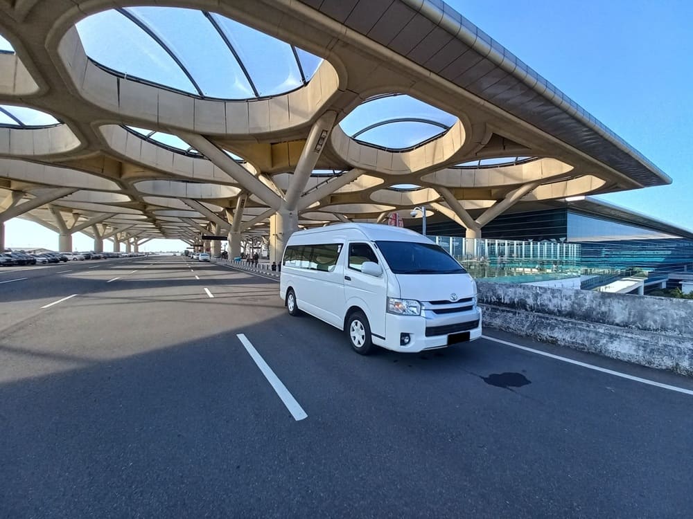 Bandara YIA